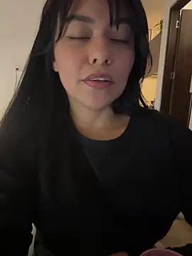 PetitLumiere online show from February 28, 2025, 1:26 am