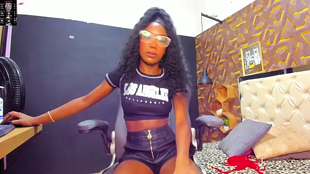 deyy madissonn online show from March 11, 2025, 8:09 pm