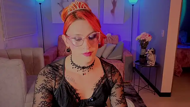 Juliana Saenzz online show from October 18, 2025, 4:58 am