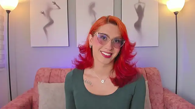 Juliana Saenzz online show from September 16, 2025, 1:23 pm