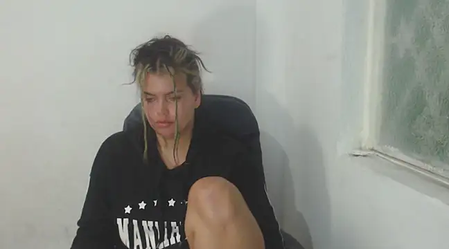 sweetkitty 16 online show from March 7, 2025, 12:23 pm