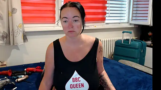 Alexie33 online show from June 26, 2026, 6:08 am