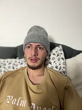 Snapshot of Scott_sex7 chatting on March 4, 2026, 4:31 am Scott sex7 online show from March 4, 2026, 4:31 am