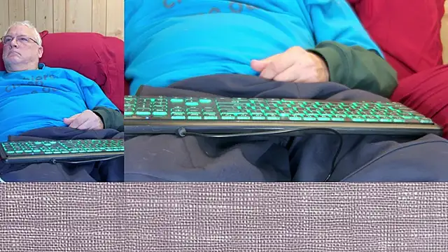 Snapshot of ButtCrackShowing-OOPS chatting on March 4, 2026, 1:57 am ButtCrackShowing-OOPS online show from March 4, 2026, 1:57 am