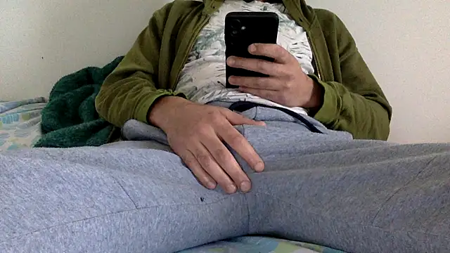 molozeb online show from November 3, 2025, 7:46 am