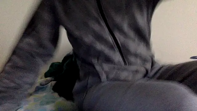 Snapshot of molozeb chatting on February 20, 2026, 8:16 am molozeb online show from February 20, 2026, 8:16 am