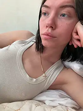 Snapshot of Lisaaa_Alisa chatting on April 14, 2026, 4:06 am Lisaaa Alisa online show from April 14, 2026, 4:06 am