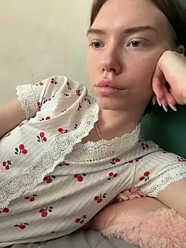 Snapshot of Lisaaa_Alisa chatting on May 14, 2026, 4:42 am Lisaaa Alisa online show from May 14, 2026, 4:42 am