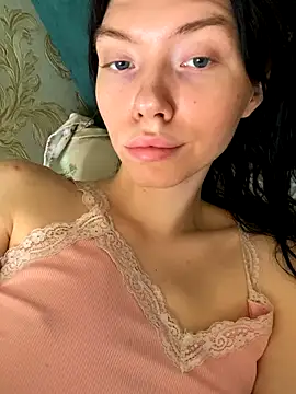 Lisaaa Alisa online show from November 3, 2025, 3:45 am