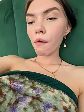 Snapshot of Lisaaa_Alisa chatting on May 4, 2026, 11:13 am Lisaaa Alisa online show from May 4, 2026, 11:13 am