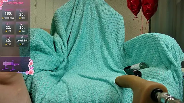 Snapshot of oliviiaa chatting on March 16, 2026, 12:18 am oliviiaa online show from March 16, 2026, 12:18 am