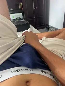 Snapshot of h0rnyguy001 chatting on February 15, 2026, 2:56 am h0rnyguy001 online show from February 15, 2026, 2:56 am