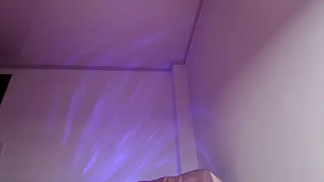 caarlywhitee online show from September 26, 2025, 8:27 pm