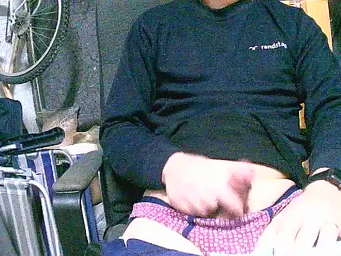 Snapshot of dar12173 chatting on March 3, 2026, 8:21 am dar12173 online show from March 3, 2026, 8:21 am