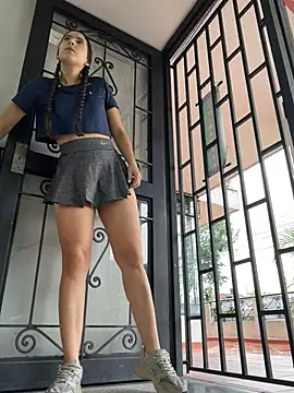LittleDoll    online show from August 5, 2026, 1:05 pm