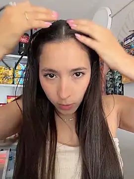 LittleDoll    online show from March 21, 2026, 12:31 pm