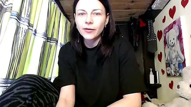 HarleyQuinn 69 online show from March 13, 2025, 6:37 am