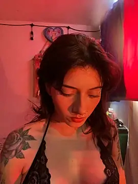 LiliJones  online show from February 11, 2026, 3:23 pm