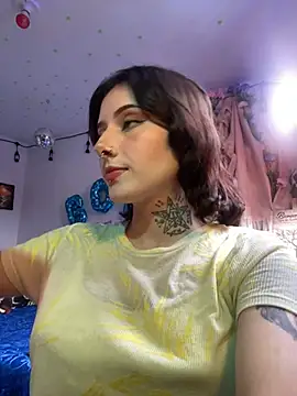 LiliJones  online show from April 27, 2026, 6:50 pm