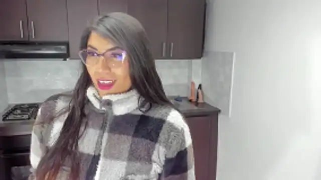 Luna Dumont online show from April 28, 2026, 11:03 am