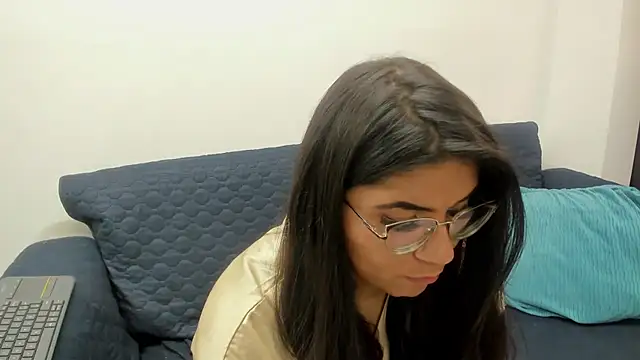 Luna Dumont online show from September 27, 2025, 8:59 pm