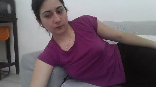 davenmichelle00 online show from March 11, 2026, 5:23 am