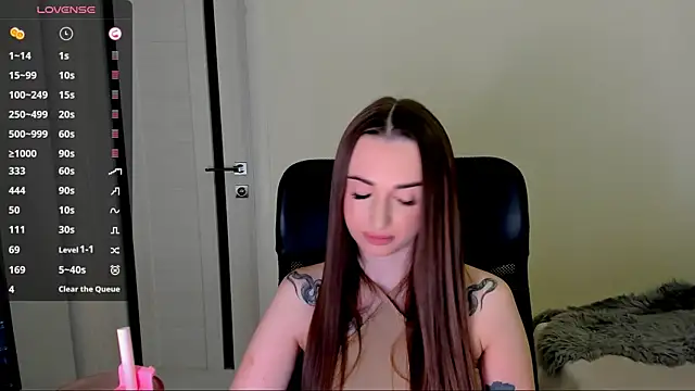 Kimmberr online show from November 27, 2025, 4:35 am