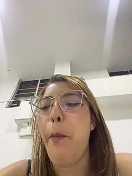 Snapshot of Dollar-girl chatting on July 26, 2026, 1:56 am Dollar-girl online show from July 26, 2026, 1:56 am