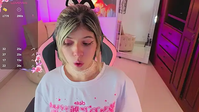 NATAASHA    online show from February 7, 2026, 7:11 pm