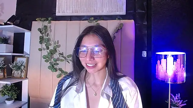 kendall saenz online show from September 30, 2025, 2:34 pm