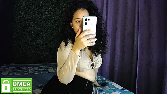 Snapshot of Mr_MrsCurie chatting on January 6, 2026, 11:53 pm Mr MrsCurie online show from January 6, 2026, 11:53 pm