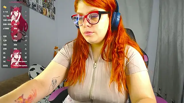 lucie nicolls online show from March 10, 2025, 8:23 pm