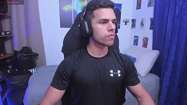 JacobKirito online show from September 19, 2025, 3:32 am