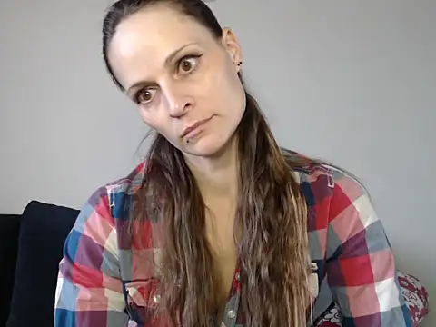 Snapshot of naikah714 chatting on February 6, 2026, 4:14 pm naikah714 online show from February 6, 2026, 4:14 pm