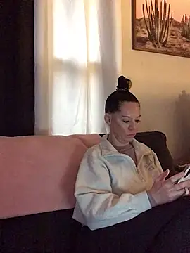 Snapshot of SidneyRaee chatting on February 20, 2026, 5:26 pm SidneyRaee online show from February 20, 2026, 5:26 pm