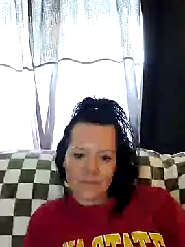 SidneyRaee online show from January 3, 2025, 8:11 pm