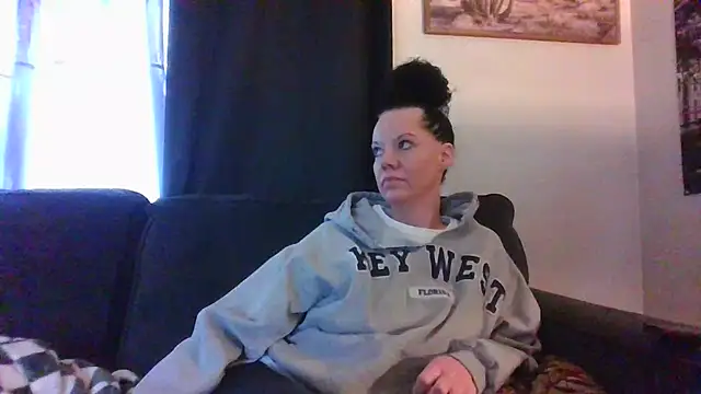 SidneyRaee online show from January 4, 2025, 6:51 pm