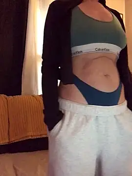 Snapshot of SidneyRaee chatting on February 12, 2026, 5:13 pm SidneyRaee online show from February 12, 2026, 5:13 pm