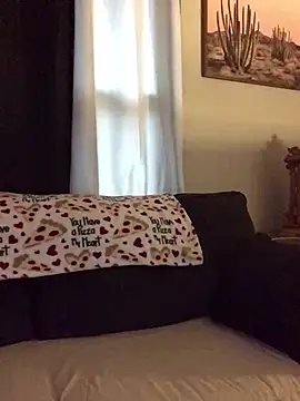 Snapshot of SidneyRaee chatting on February 17, 2026, 4:59 pm SidneyRaee online show from February 17, 2026, 4:59 pm