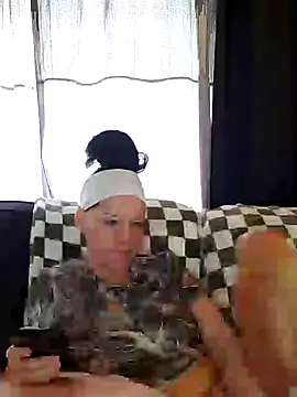 SidneyRaee online show from March 19, 2025, 6:55 pm