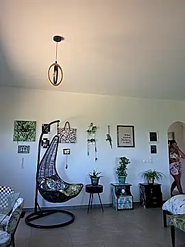 TheGoddessBianca online show from April 21, 2026, 10:44 am