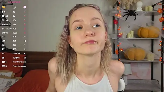 IdaValenti online show from November 5, 2025, 11:08 pm