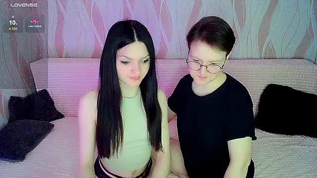  crazy baby  online show from March 17, 2025, 11:35 pm