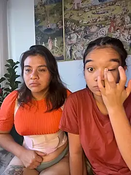 Snapshot of Nina-Eros1 chatting on February 27, 2026, 10:53 pm Nina-Eros1 online show from February 27, 2026, 10:53 pm