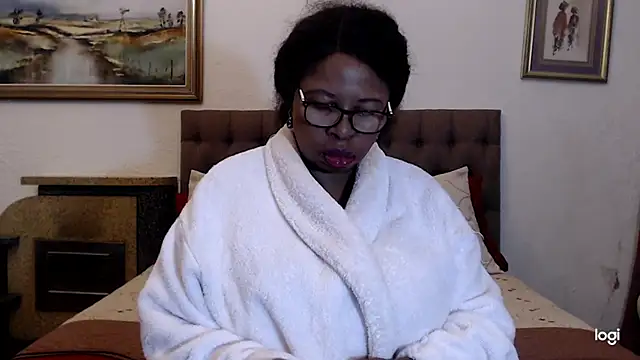 OmegaLipps online show from May 1, 2026, 4:17 am