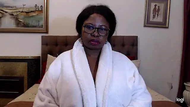 OmegaLipps online show from May 1, 2026, 4:23 pm