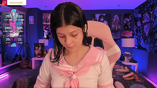 LanaKyutt online show from October 18, 2025, 12:29 pm