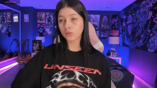 LanaKyutt online show from September 20, 2025, 9:53 pm