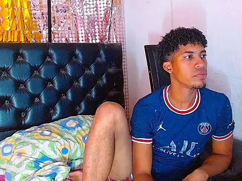 Snapshot of ray_and_666 chatting on April 1, 2026, 2:13 am ray and 666 online show from April 1, 2026, 2:13 am