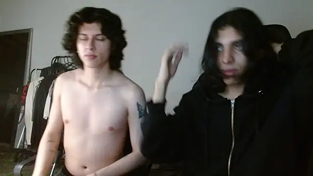 angelitofemboy online show from March 21, 2025, 6:38 am